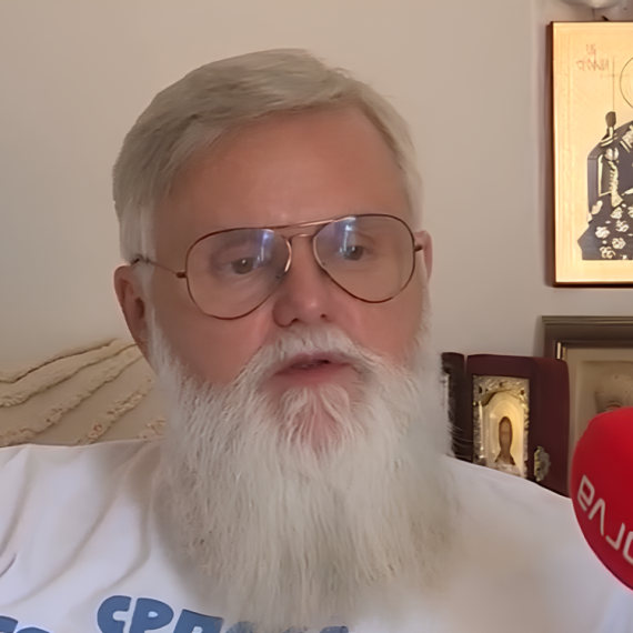 Taksista Branko je tokom pandemije BESPLATNO vozio medicinske radnike, a sada se bori za život: Evo šta mu je neophodno za dalje LEČENJE! (VIDEO)