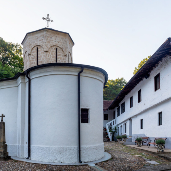 Srce ljubavnika Ane Karenjine počiva u SRPSKOM MANASTIRU: Nekada je bio DUŠEVNA BOLNICA, veruje se da i danas LEČI I ISCELJUJE, a evo gde se nalazi